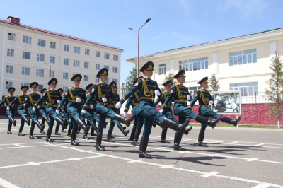 Отбор в роту почетного караула стартовал в Казахстане