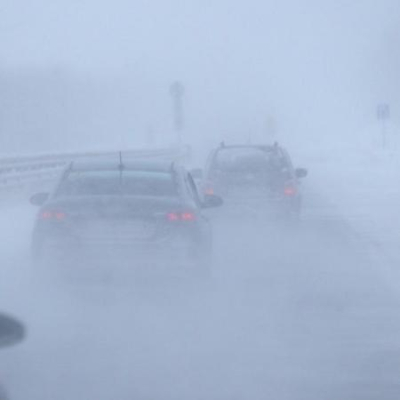 В ГАИ призвали воздержаться от поездок за город из-за метели