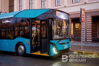 В Казани на перекрестке Зорге и Фучика остановились троллейбусы и трамвай