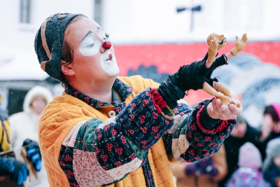 Главный казанский клоун и балагур бесплатно покажет спектакль &laquo;Сундук Абики&raquo;