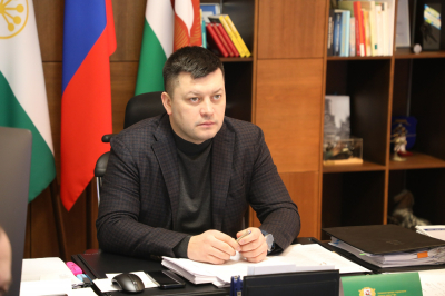 &laquo;Ъ&raquo;: Мэр Уфы обратился в&nbsp;генпрокуратуру и&nbsp;СКР&nbsp;с&nbsp;просьбой проверить законность его дела