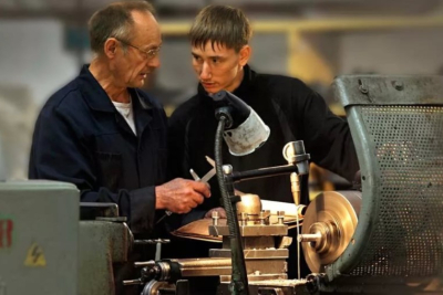 Наставники года: 70 молодых работников переняли опыт у победителей конкурса