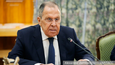 Песков сообщил о регулярных контактах Путина с лидерами Ирана и Израиля