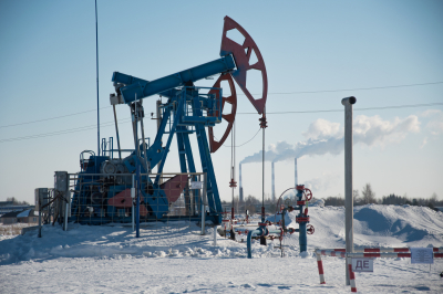 Цены на&nbsp;нефть подскочили на&nbsp;13% на&nbsp;фоне военной операции против Ирана