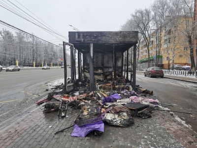 В Якутске заживо сгорел мужчина в помещении теплой остановки