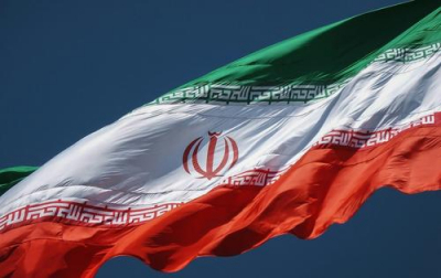 Переговоры США и Ирана продолжаются, несмотря на ночной обмен ударами, передает CNN