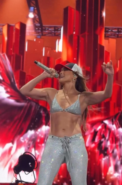 &laquo;Слёзы из глаз&raquo;! Актюбинка побывала на концерте Джей Ло