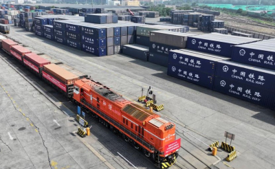 Число отправлений грузовых поездов Китай-ЦА выросло на 25%
