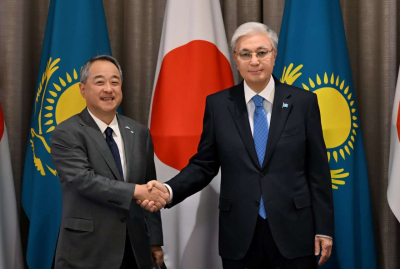 Токаев обсудил совместные проекты с главой компании Sumitomo