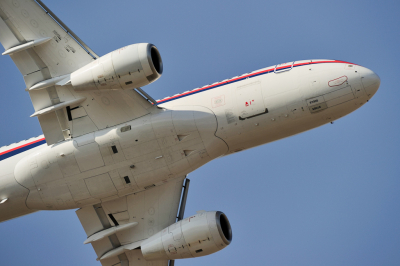 Спецборт МЧС с гражданами РФ, покинувшими Иран, прибыл в Жуковский из Баку