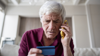 В АРРФР рассказали, как пенсионерам не стать жертвами мошенников