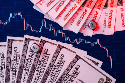 Центробанк установил курс доллара на&nbsp;выходные ниже 78 рублей