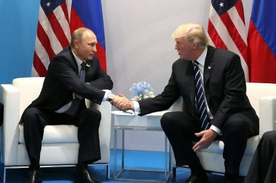 Переговоров пока нет, но шанс есть: Ушаков допустил встречу Путина и Трампа на саммите в Китае
