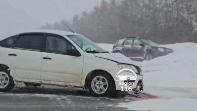 Серьезную аварию сняли на видео возле Буинска в Татарстане 01/02/2026 &ndash; Новости