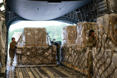 Европа пожаловалась на задержки поставок оружия из США