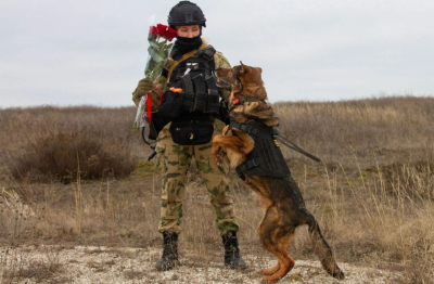 Росгвардейцы поздравили женщин-военнослужаших и сотрудников ведомства, выполняющих задачи специальной военной операции