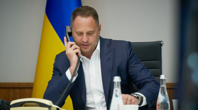 Суд оставил экс-главу офиса Зеленского Ермака с электронным браслетом