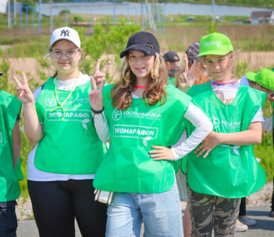 &laquo;Восточный Порт&raquo; отметил День эколога субботником во Врангеле