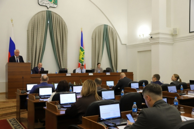 Депутаты Думы Владивостока заслушали отчеты о работе за 2025 год, а также приняли бюджетные, имущественные и социальные решения