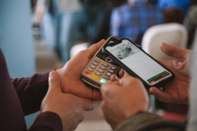 RT: в Роскачестве объяснили, почему опасно расплачиваться с помощью перевода